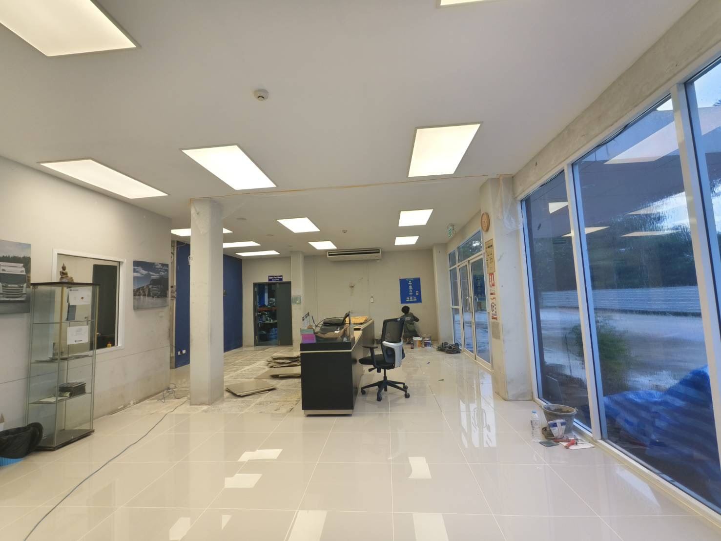 เบื้องหลังงานต่อเติมสำนักงานที่ยังเปิดทำการ | ความรู้ก่อสร้างและรีโนเวท ต้องใจ รีโนเวท หาดใหญ่